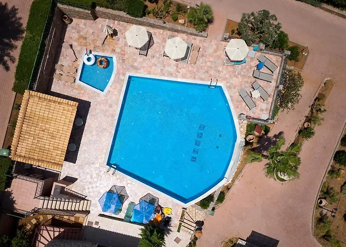 3 sterren hotel: Marni Village